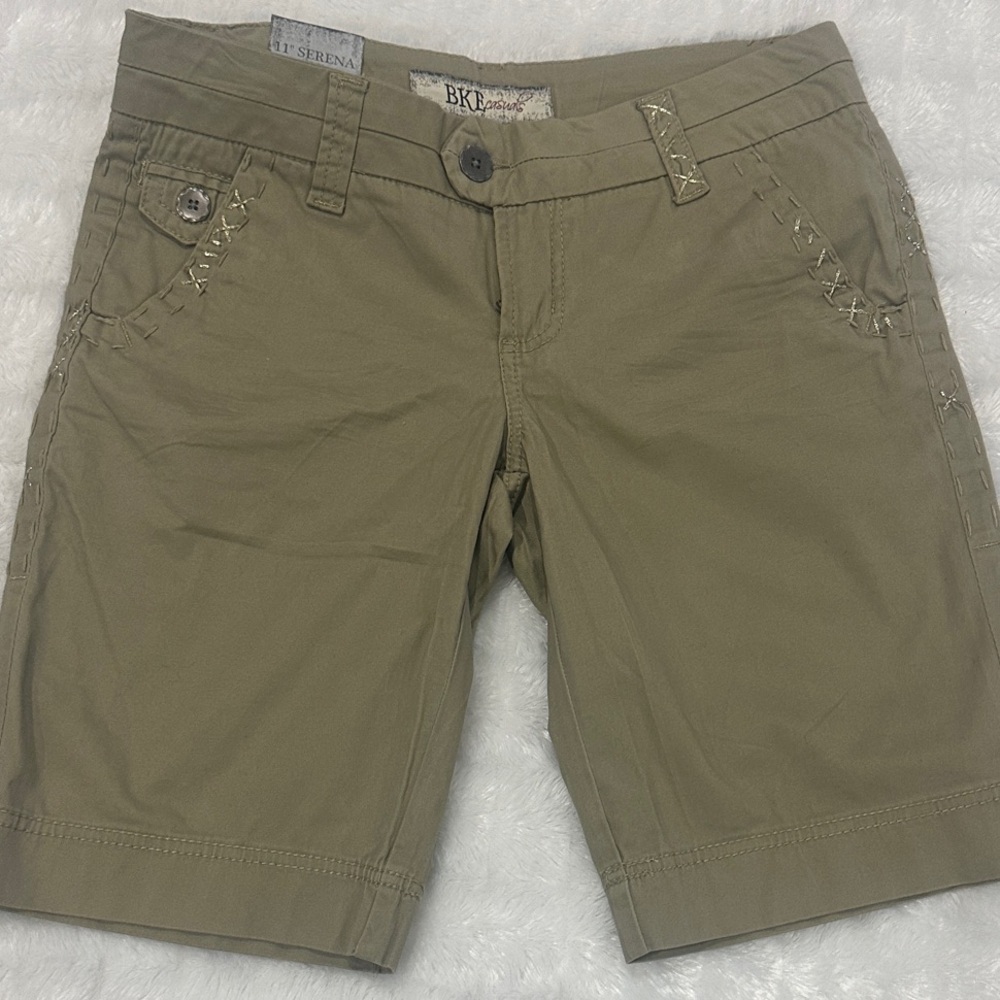 BKE casuals Serena 11” shorts